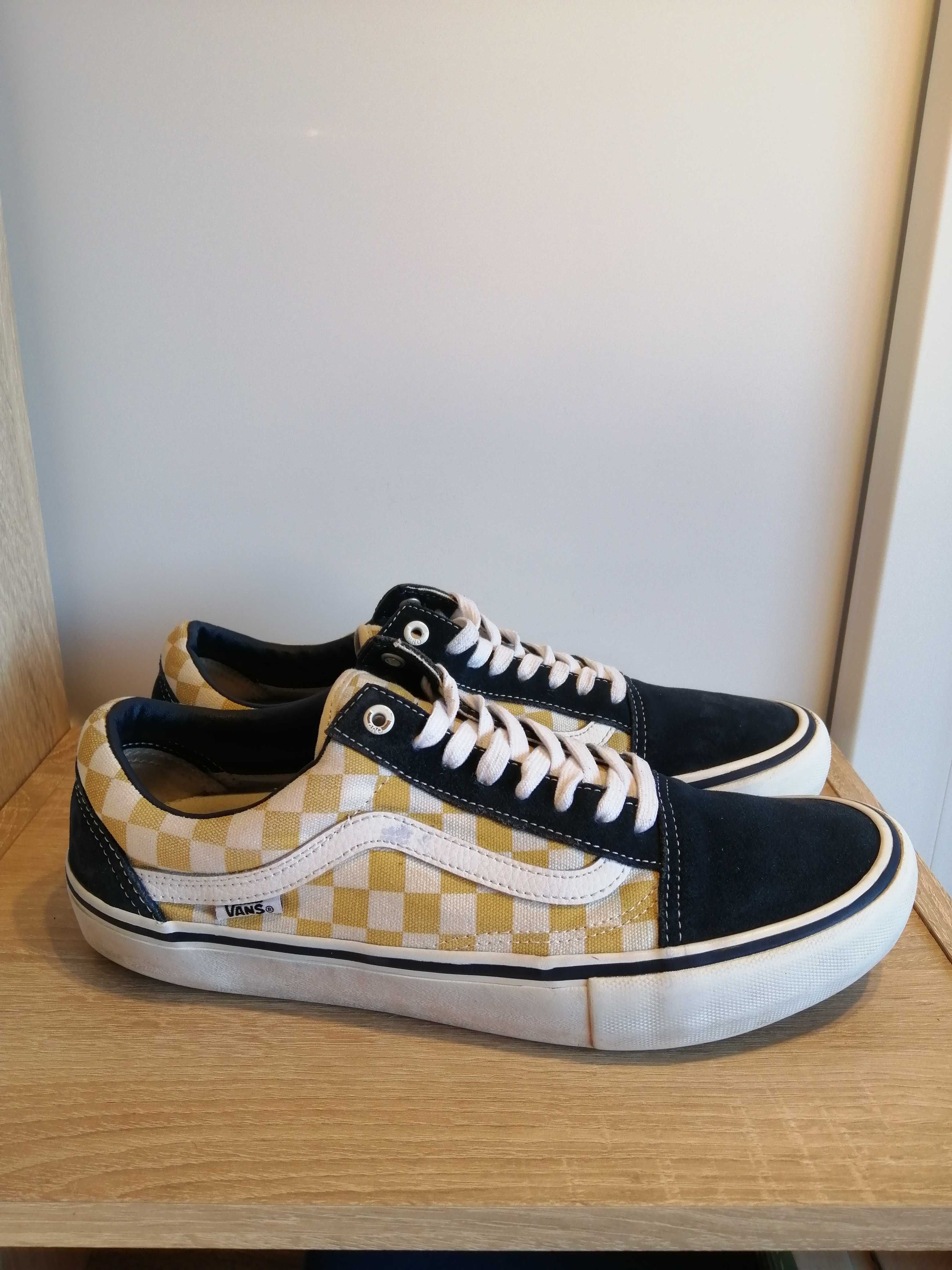 Vans nr 44.5  (incaltaminte sh barbati)