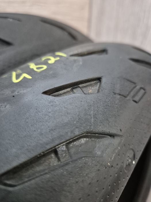 Set anvelope moto 120 70 17 cu 180 55 17 Michelin power 5 dot 21 si 24