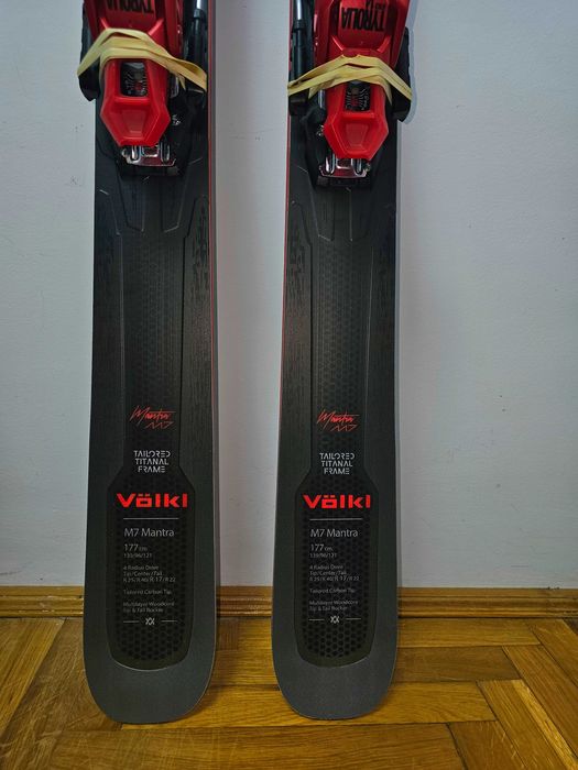 Schiuri FREERIDE Volkl Mantra M7 2024-25 cu legaturi Tyrolia Attack 14