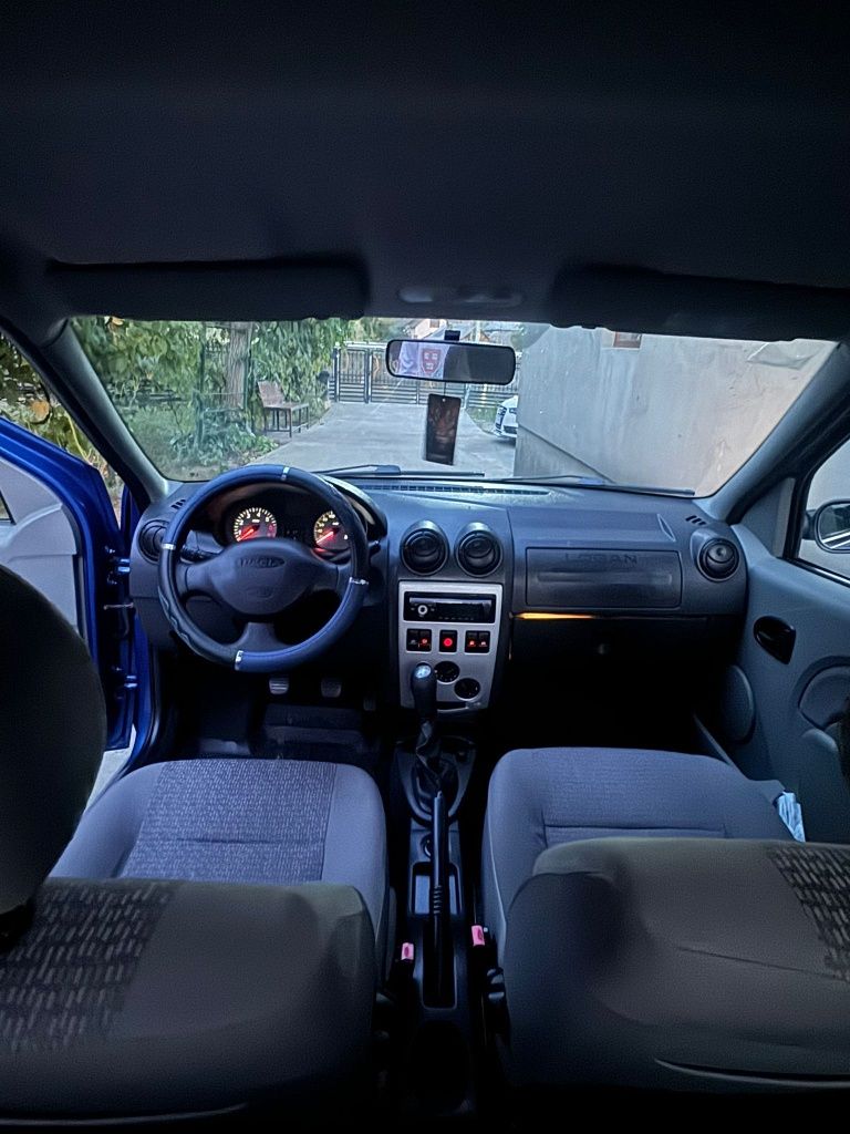 Vând Logan 1.4mpi