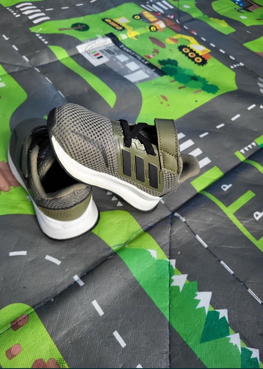 Оригинални маратонки Adidas