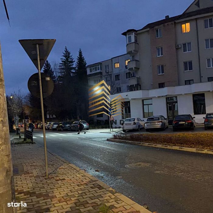 Apartament 3 Camere | Petre Ispirescu | Etaj 1 |  | Necesita Renovare