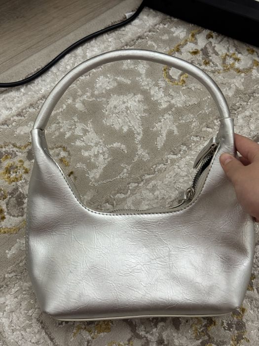 Сумка почти новая 2000 тг