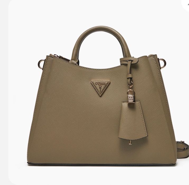 Дамска чанта Guess