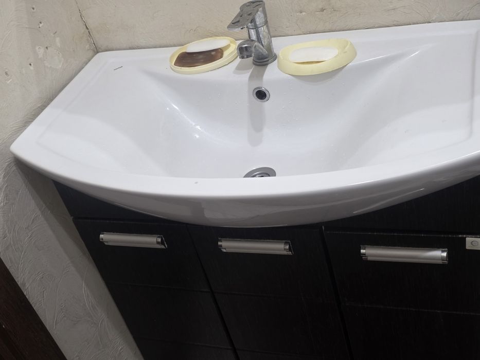 Раковина сатылады.