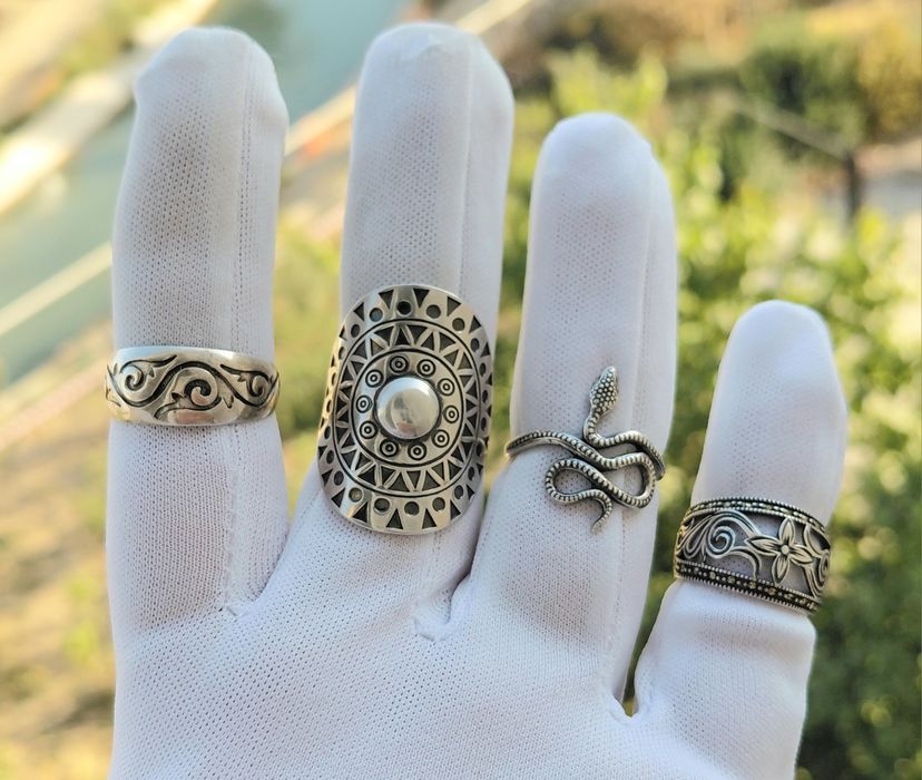 Кольцо серебро Змейка.