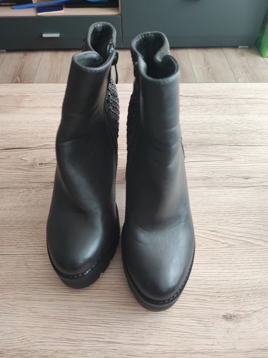 Дамски официални боти