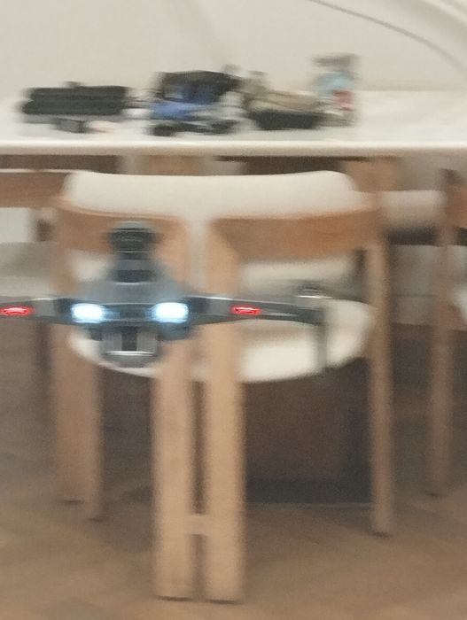 Дрон квадрокоптер