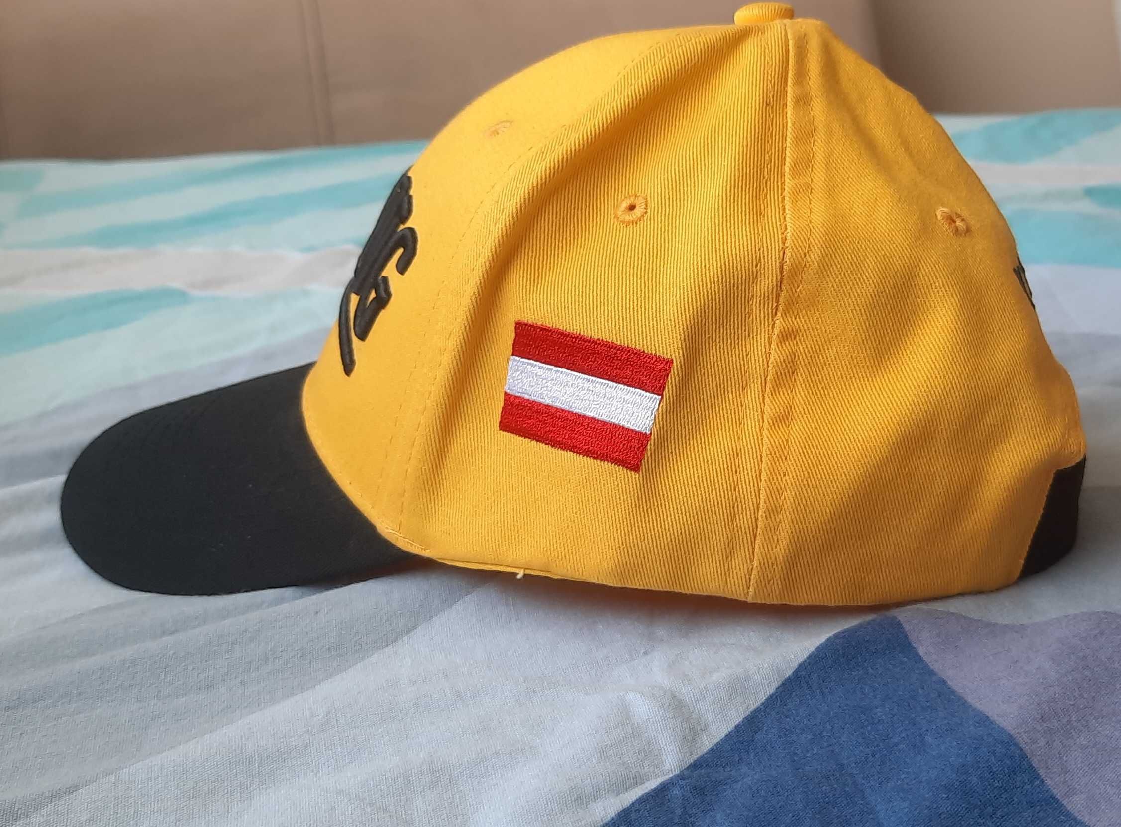 Мъжка шапка с козирка YTONG