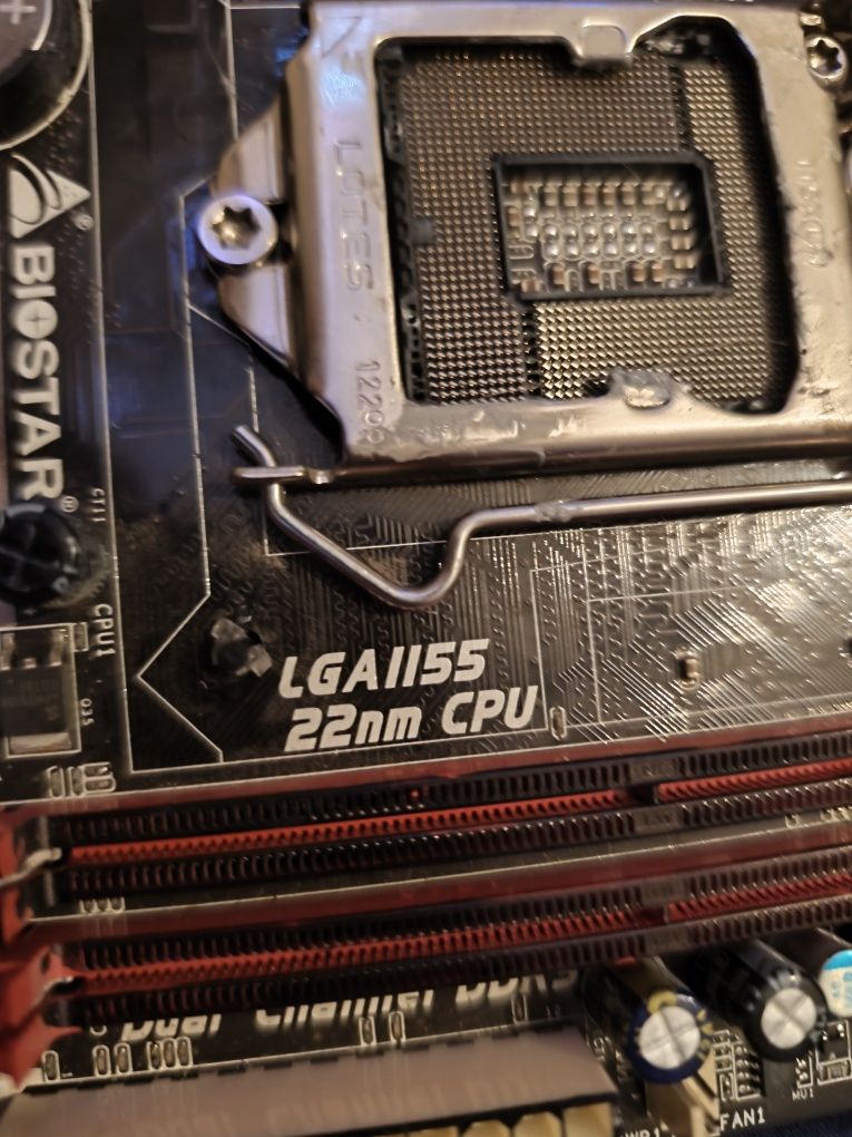 Материнская плата H61MGV (Socket LGA 1155)

Плата не запускается, есть