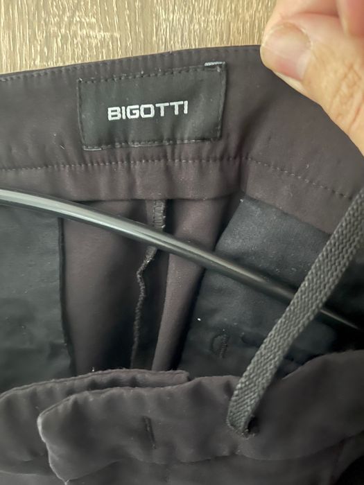 Pantaloni  Bigotti casual sport