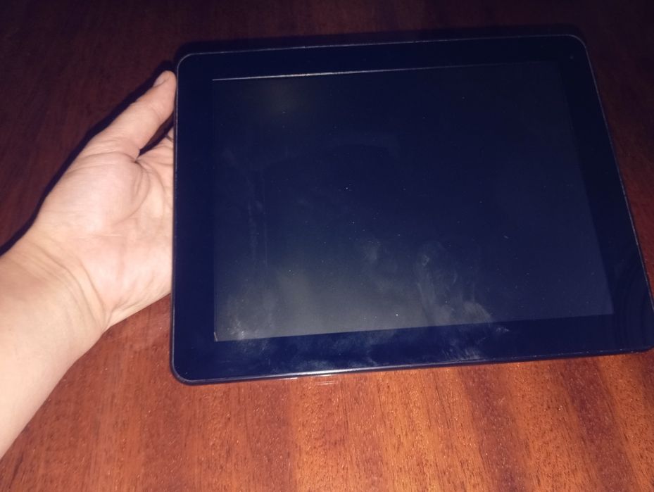Продам планшет ME Tablet "Z400"