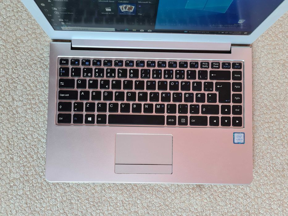 Laptop slim Multicom, 14" FHD, i5-7200u, 8 GB, SSD 256, taste luminate