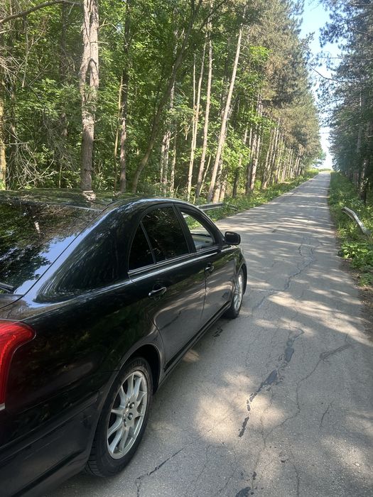 Toyota Avensis 2.0 tdi 116