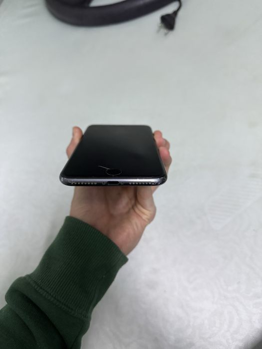 iPhone 8 Plus 64GB, Black