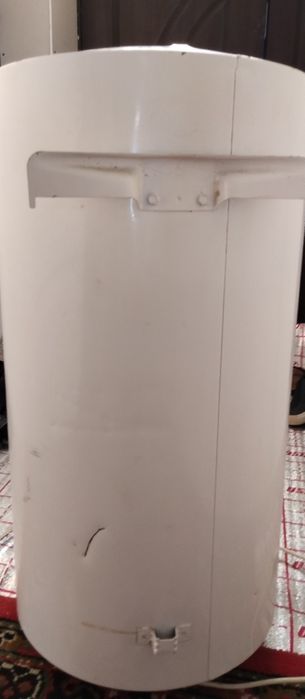 Ariston sotiladi narxi 800.000