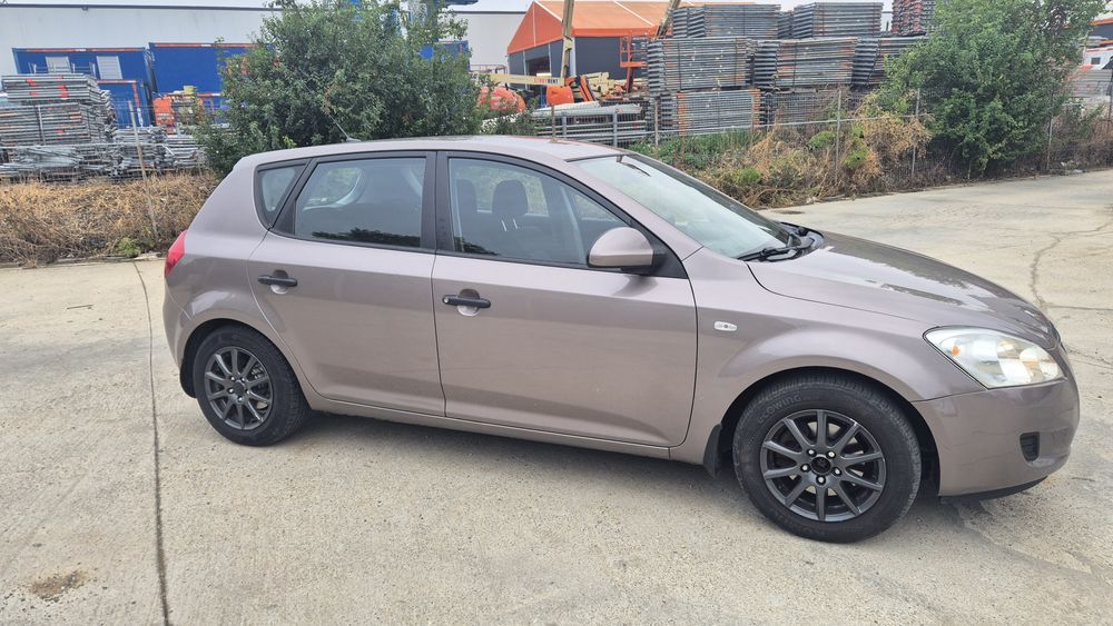 Kia Ceed 2008 - 1.4 benzina + GPL