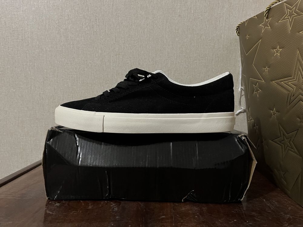 Продам кеды мужские 44 размер маломерка(43) (Vans/All Star/DC)