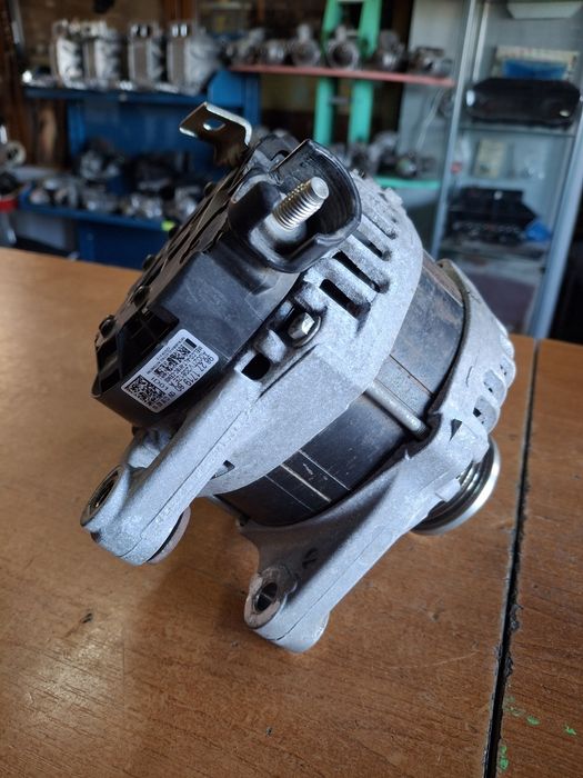 Alternator Peugeot 308 3008 Citroen C4 1.5 BlueHdi