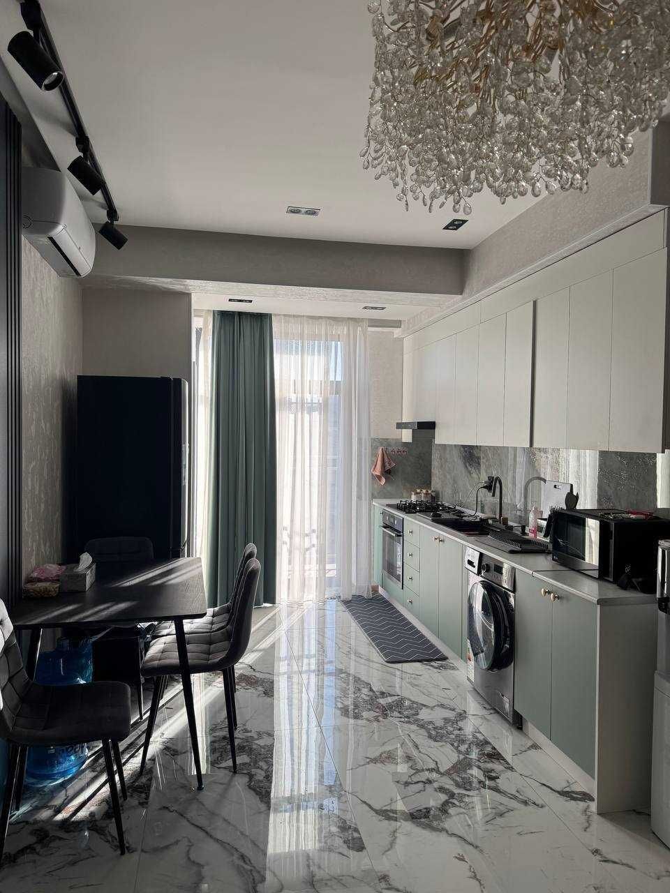 СРОЧНО продажа 2/10/10 ул. Махтумкули ЖК New Life , 45м2