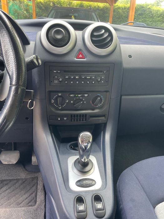 Vând Peugeot 1007 din 2006