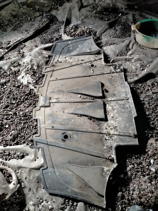 Защита мотора двигателя Ауди 100