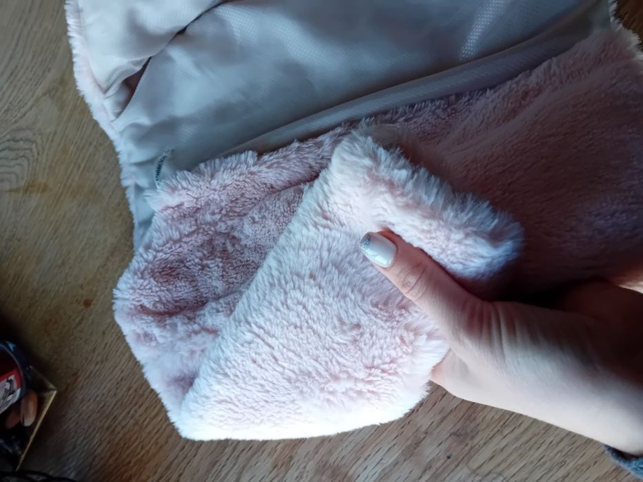 Прекрасно розово плюшено детско яке момиче Lola Palacios размер 86/92