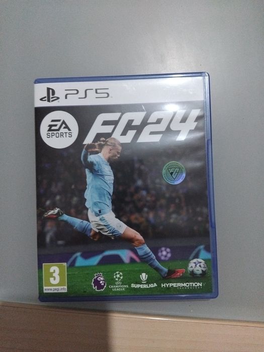 Vând fifa ea fc 24