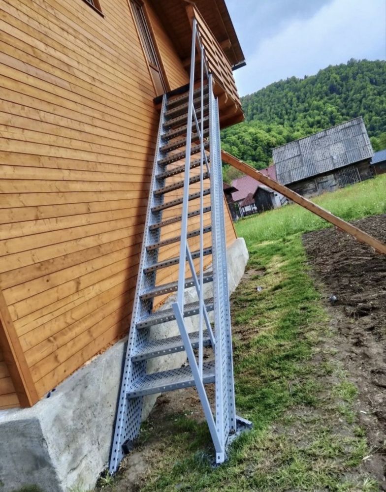 Scari metalice zincate profesionale