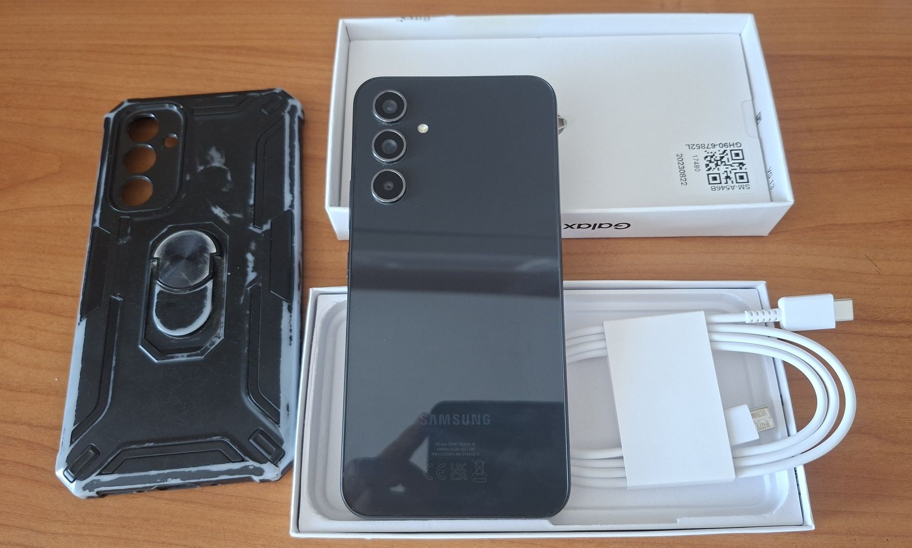 Samsung A54 – 5G, 128GB, 8GB RAM, la cutie, impecabil