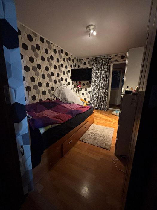 Bucuresti Pajura Strada Baiculesti 3 semidecomandate 132000 euro