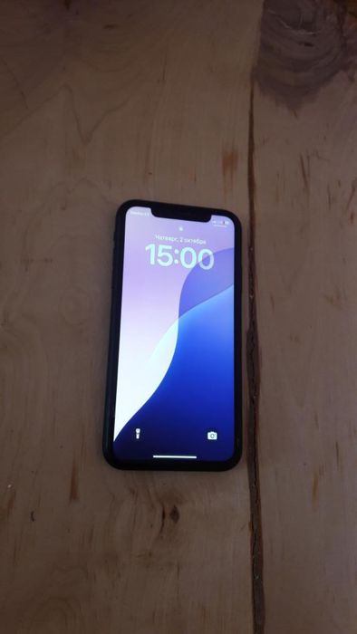 Продам iPhone XR 64 гб черный цвет