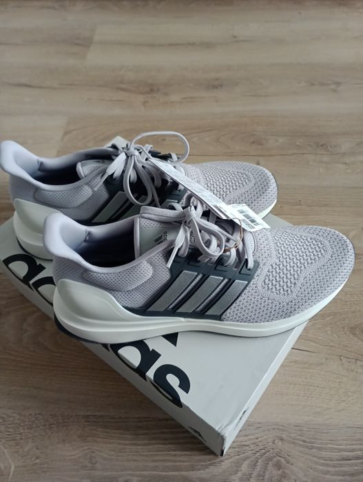 Adidas uBounce DNA, noi, nepurtati, cu eticheta, marimea 45  (29 cm)