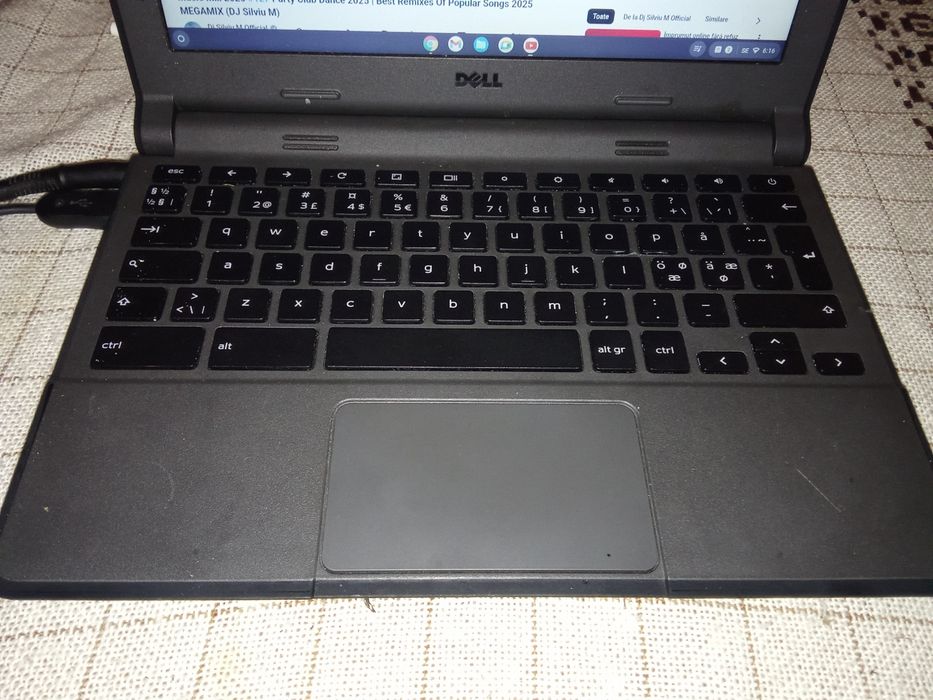 Dell Chromebook 11 model P22T 11.6" screen, Webcam