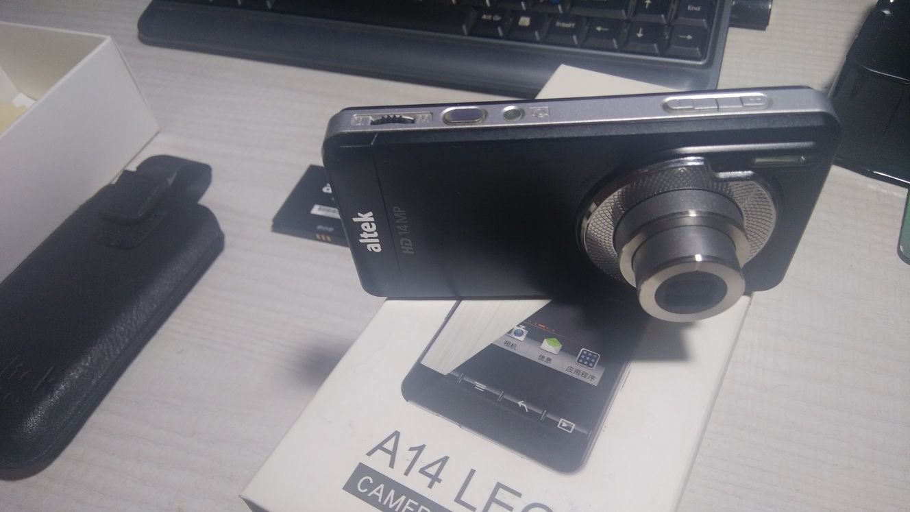 Смартфон камерафон Altek A14 LEO