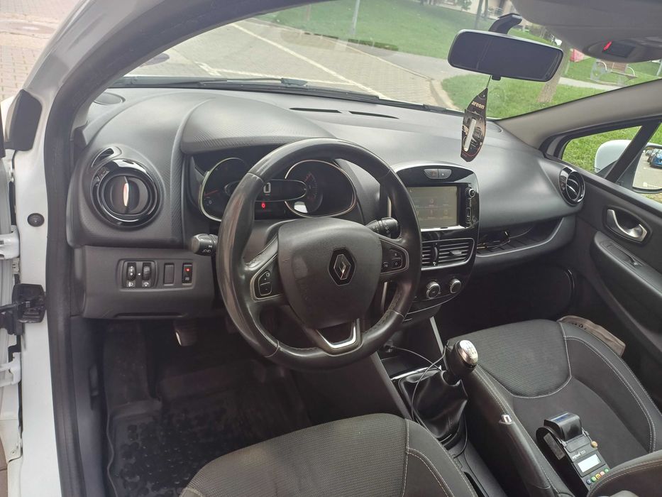 Autoturism renault clio 4