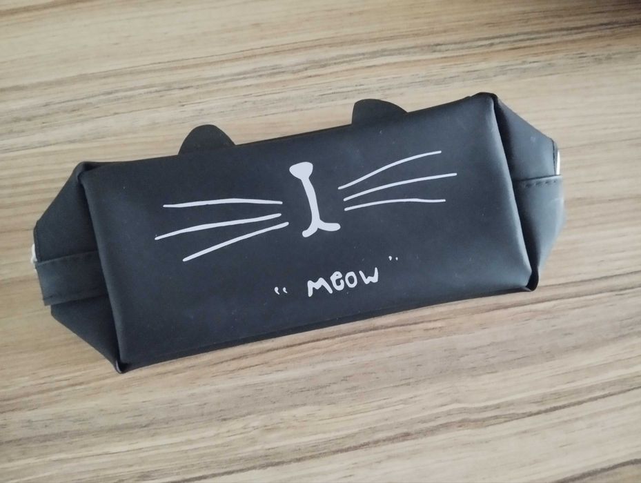 Подарявам несесер