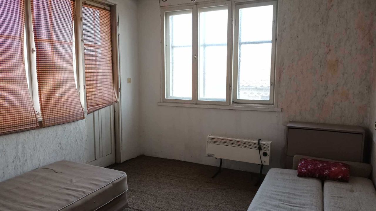 Продава се Тристаен апартамент в Хисаря - 110 кв.м за 537 €/кв.м - Снимка #6
