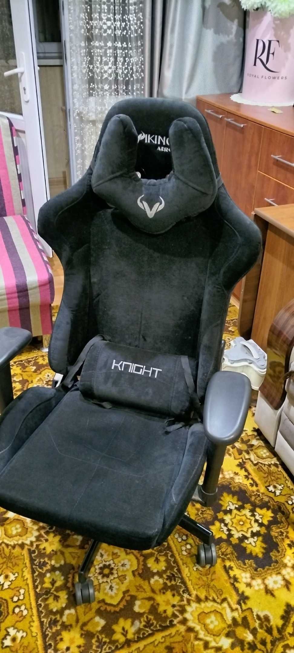 продам кресло в состоянии нового!