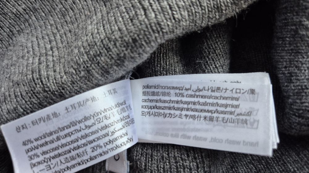 Caciula Calvin Klein originala