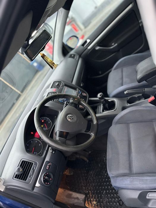 Vând golf 5 1.9TDI