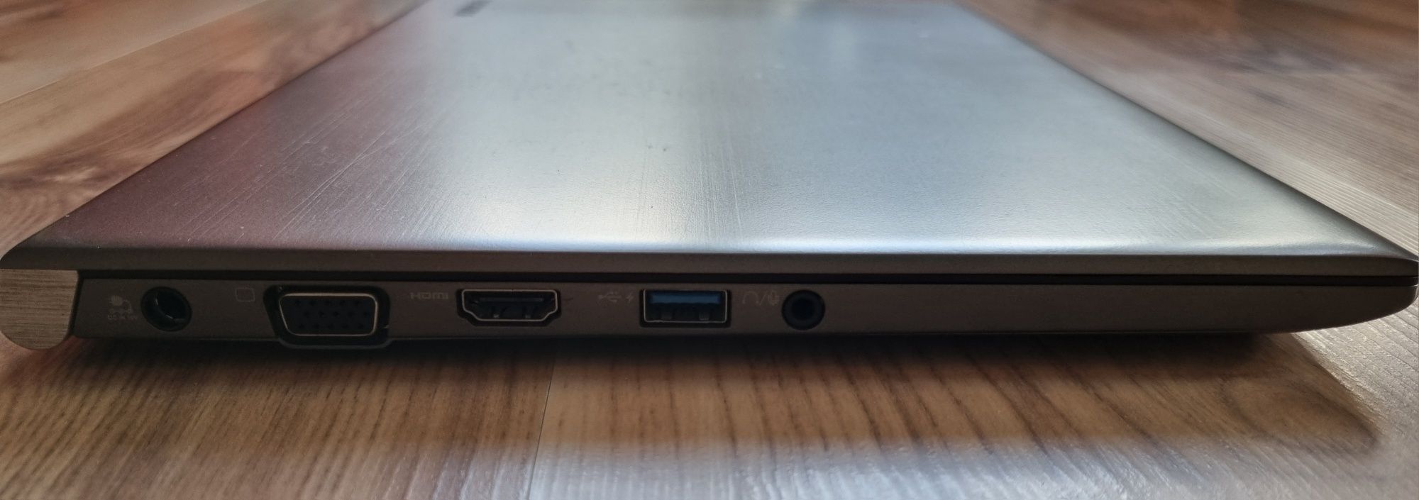 Vand laptop utilizat Ultrabook Toshiba Satellite Z30-B-100, Intel Core