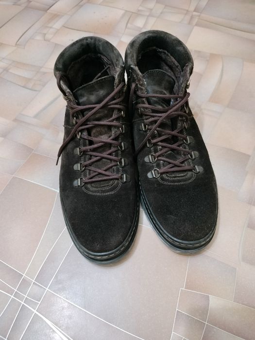 Продам ботинки Осень