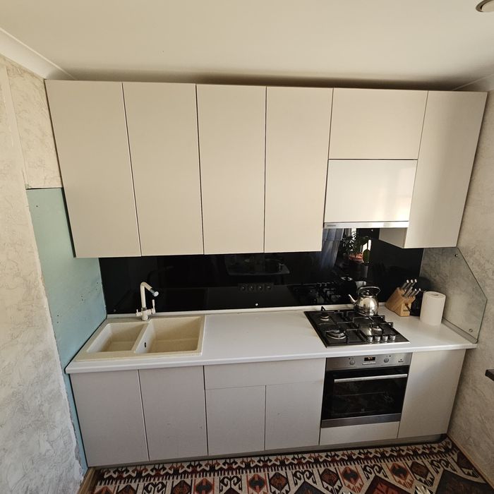 Продается кухонный гарнитур