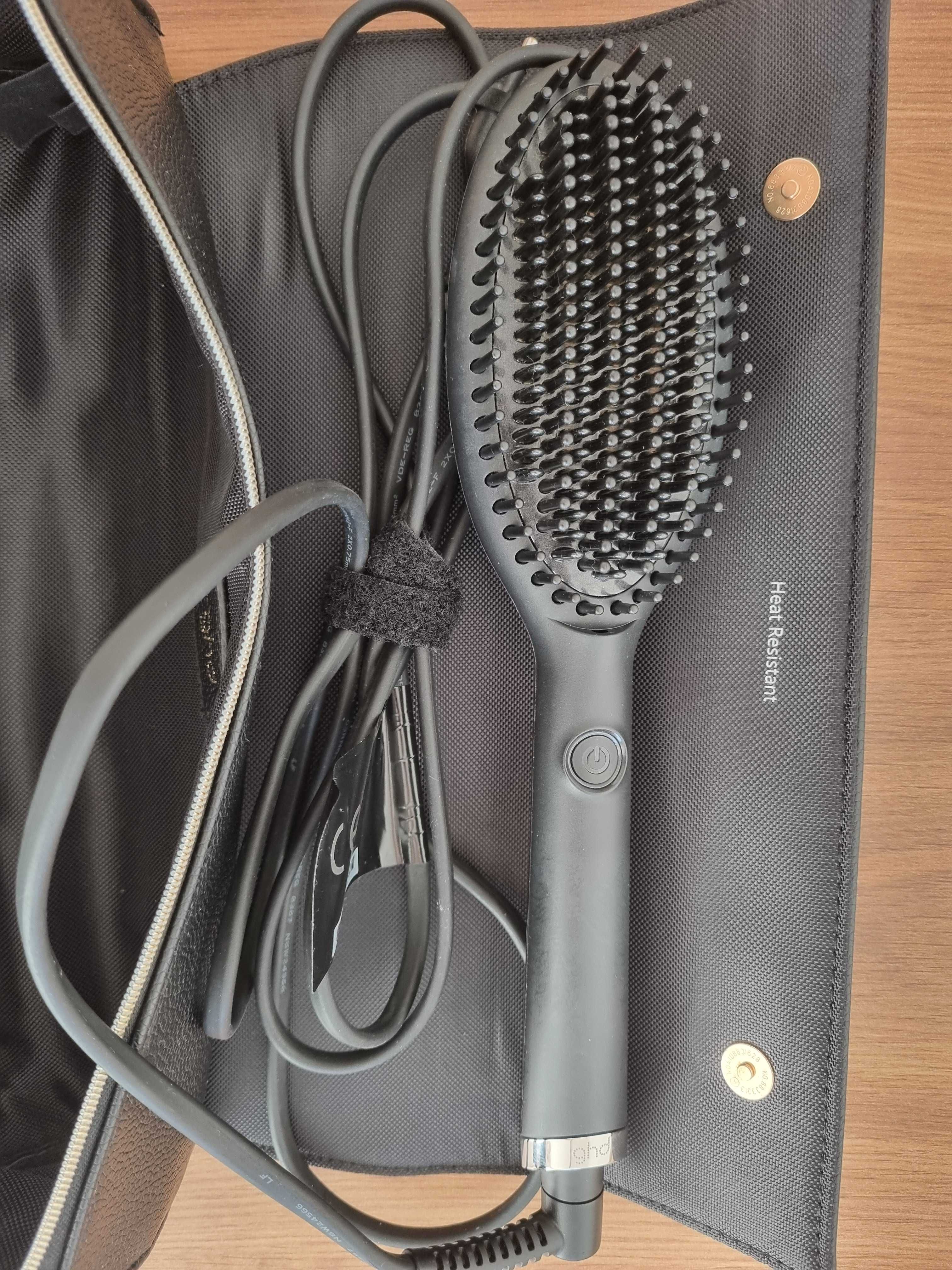 Професионална електрическа четка за коса ghd glide с кожен калъф