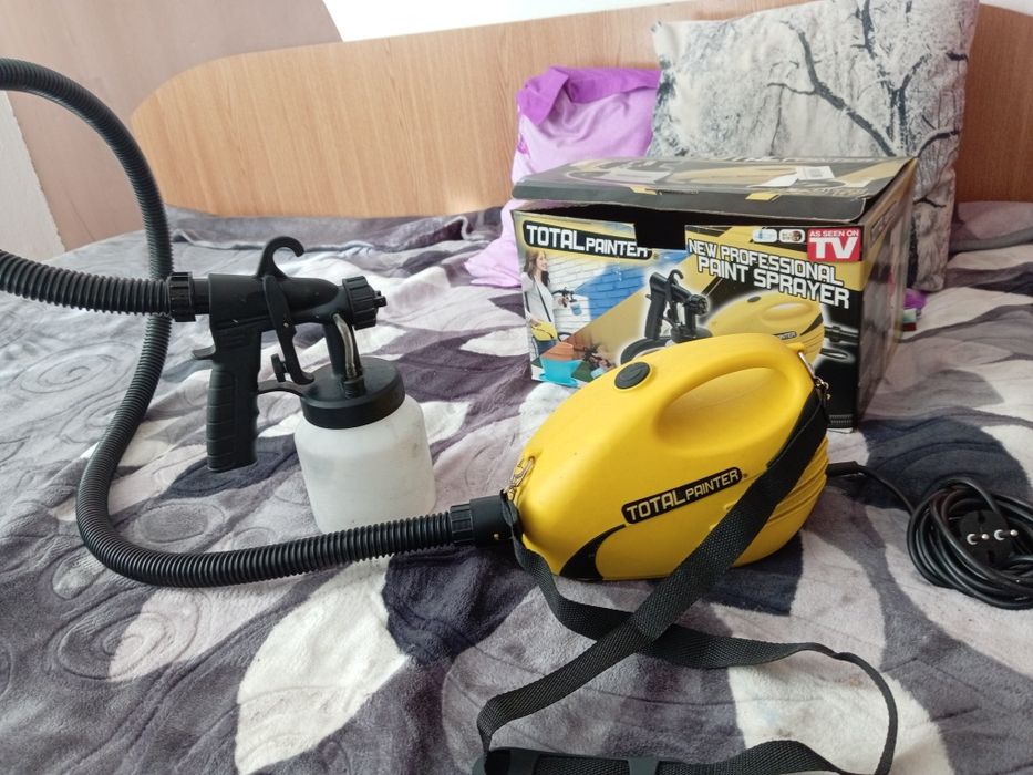 Aparat de vopsit/văruit nou.Aparatul a fost doar testat,nu folosit!