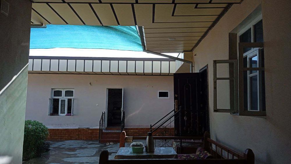 Уй сотилади.Учасатка