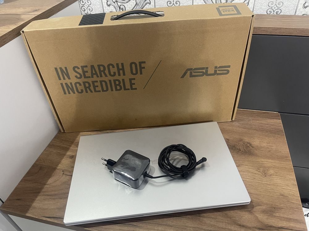 Продается ноутбук Asus VivoBook