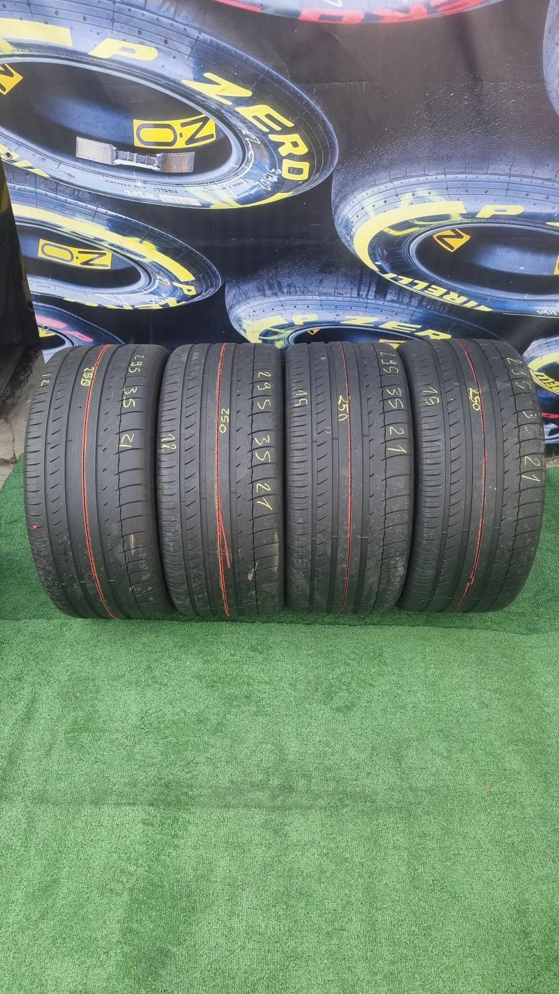 295.35.21 michelin