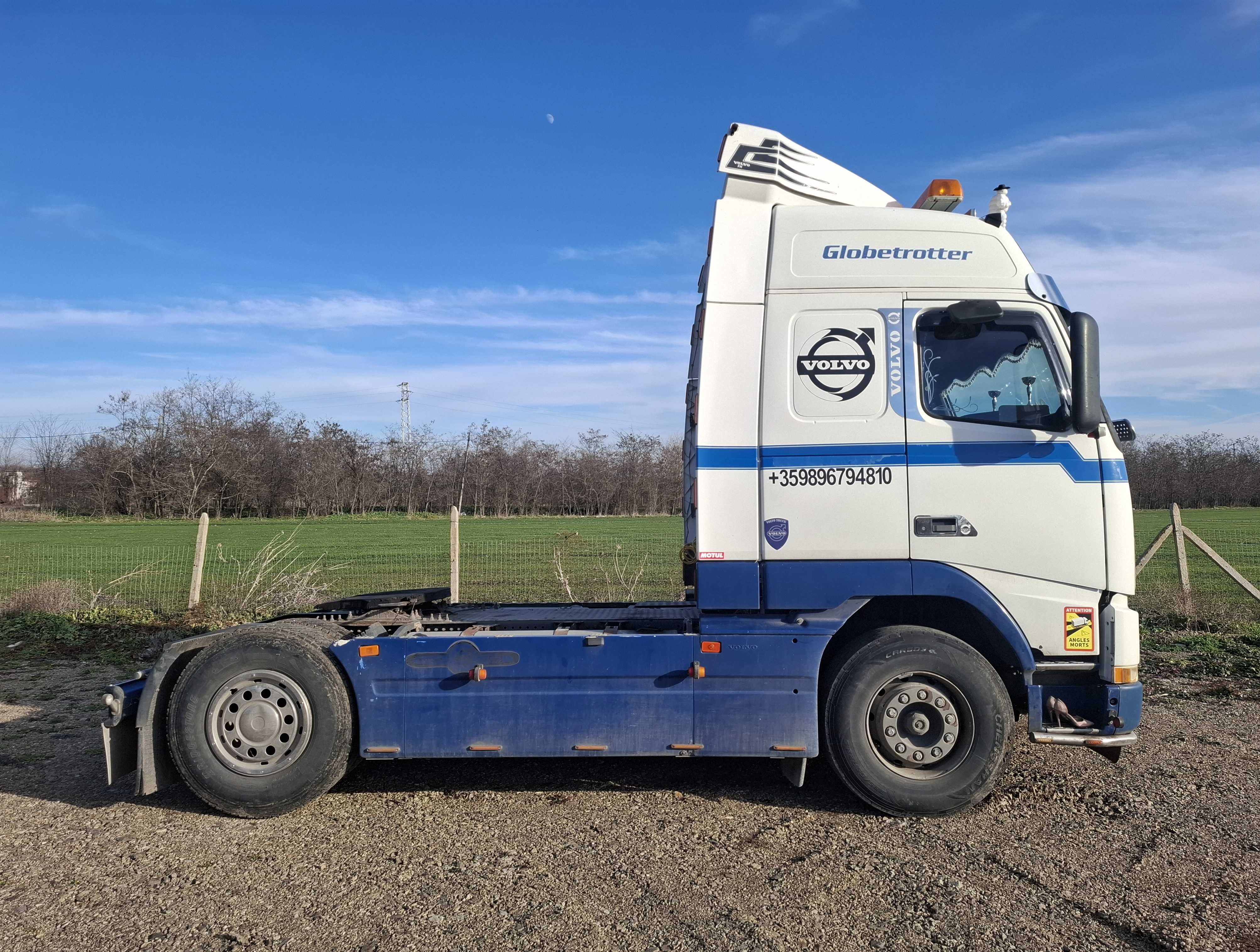 Продавам камион Volvo FH12